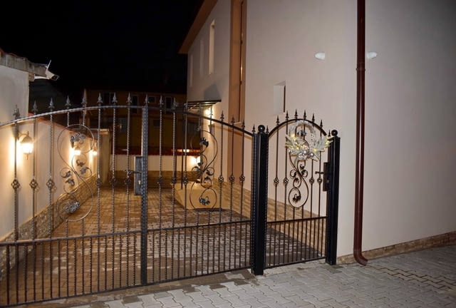 Къща за гости French place, Павел баня, град Павел баня | Квартири / Нощувки - снимка 12