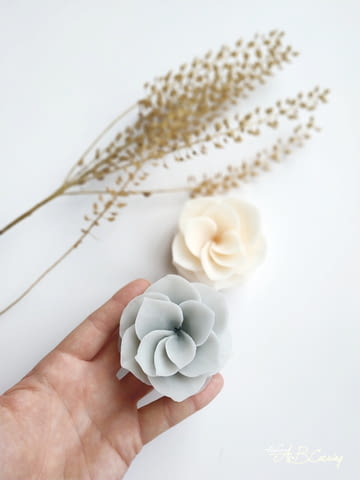 Декоративен сапун с форма на цвете бегония, уникален подарък за всеки повод - снимка 3