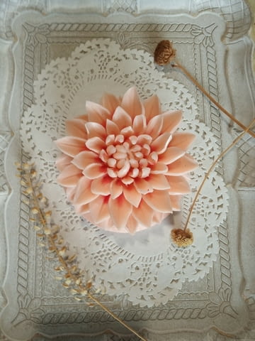 Декоративен, ароматен, карвинг сапун с форма на цвете далия, свежест и настроение за всеки дом - снимка 11