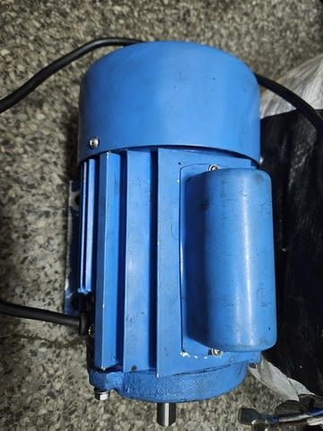 Монофазен електро двигател 0.55 kW (550W) - city of Vidin | Instruments - снимка 1