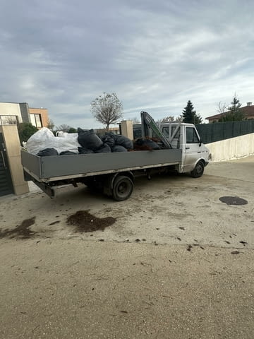 Изхвърляне на растителност 60 -260€ (корени, храсти, клони и трева) - снимка 6