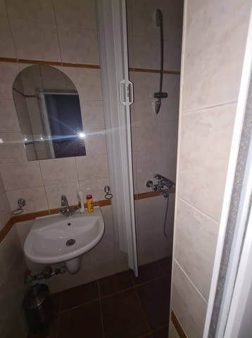 Търговски обект/фризьорски салон в кв. Училищни, град Хасково - снимка 5