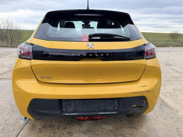 Peugeot 208 1.2 PureTech, двигател HNE, 101 кс., 6 ск., 2024г., 40000 км., евро 6D, Пежо 208 1.2 Pur - снимка 7