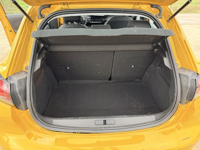 Peugeot 208 1.2 PureTech, двигател HNE, 101 кс., 6 ск., 2024г., 40000 км., евро 6D, Пежо 208 1.2 Pur - снимка 11