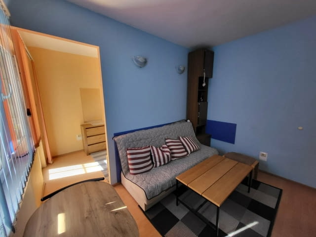 Давам под наем едностаен преустроен в двустаен в ж-к Тракия на2ет до ЙЕГЕРХОФ, напълно и съвременно о - снимка 3