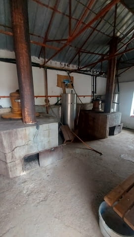 Действащ ракиен казан за продажба в с.Царева поляна, обл.Хасково - снимка 1