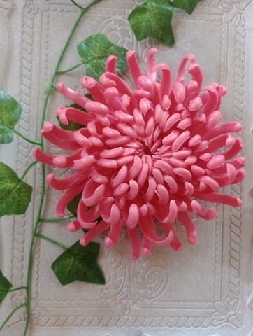 Декоративен сапун хризантема, ръчна изработка с внимание към детайла, подарък за 8ми март - снимка 5