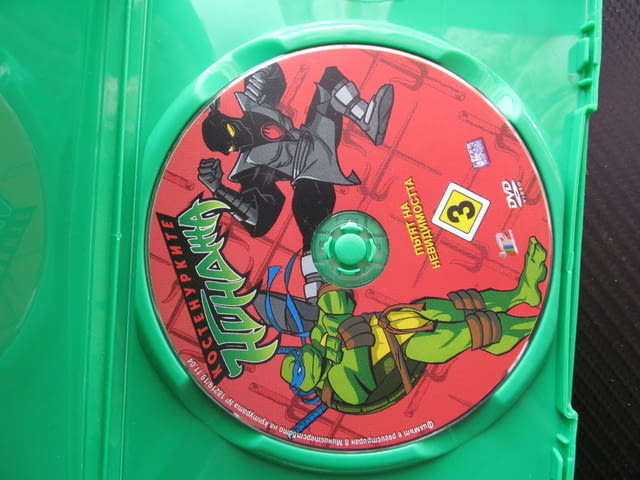 Костенурките нинджа 3 DVD филм Пътят на невидимостта Падналият ангел Боклукчията Анжела екюън битки - снимка 2