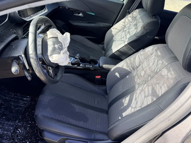 Peugeot 208 1.2 PureTech, двигател HNK, 101 кс., ск. Кутия - автоматик 8 ск. 20GTBB, 2022г., 27000 к - снимка 10