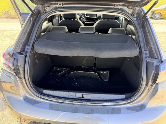 Peugeot 208 1.2 PureTech, двигател HNK, 101 кс., ск. Кутия - автоматик 8 ск. 20GTBB, 2022г., 27000 к - снимка 11