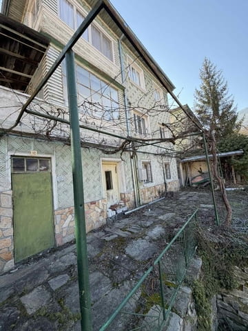 Къща с Уникална Гледка ТОП МяСТО в Нареченски бани, село Нареченски бани | Къщи / Вили - снимка 1