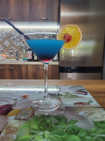 Курсове за бармани и сервитьори - село Тополи | Професионално Обучение - снимка 1