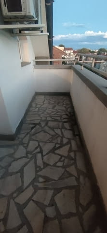 Давам под наем двустаен напълно обзаведен в монолитна кооперация в КичукПариж-до кафе-аперитив МИРАЖ - снимка 11