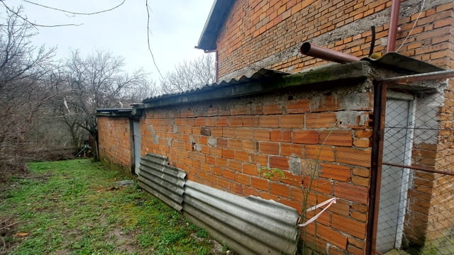 Парцел с вила в кв. Изгрев, гр. Хасково Тухла, 36 м2 - град Хасково | Къщи / Вили - снимка 4