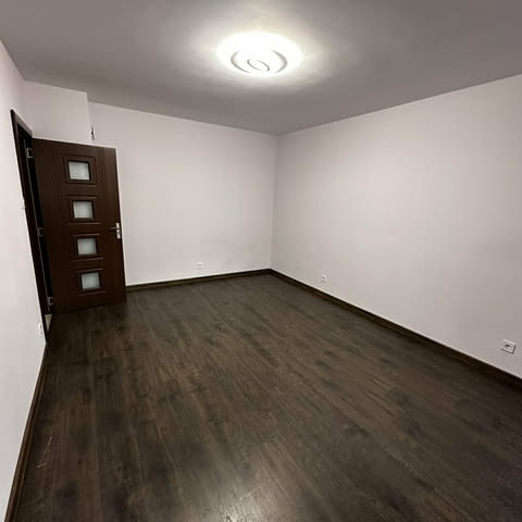 Давам под наем двустаен полуобзаведен апартамент в гр.Пловдив кв.К.Париж - снимка 3