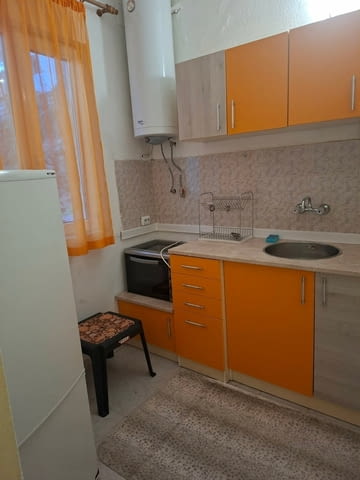 Давам под наем тристаен-2спални, хол, отделна кухня, напълно и ново обзаведен - снимка 12