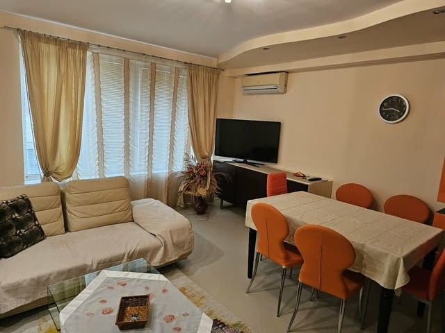 Давам под наем Тристаен апартамент -в гр. Варна - близо до Медицински Университет, Червен площад , Ч - снимка 2