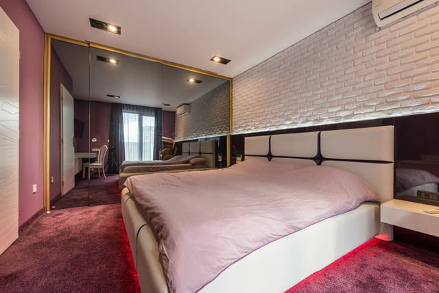 Продавам Тристаен апартамент - тип Мезонет с паркомясто -в гр. Варна - кв. Левски , зад ресторант Ам - снимка 12