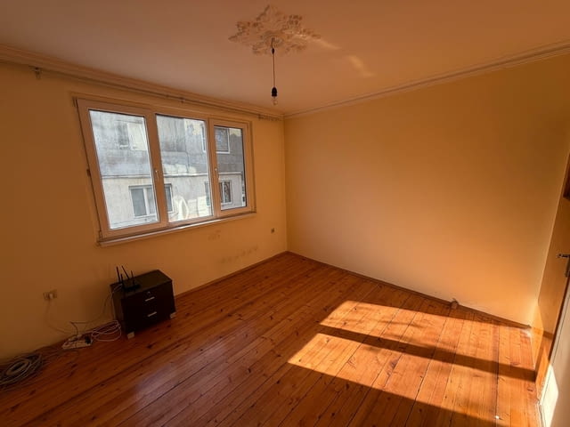 Тристаен, тухлен, с таван, мазе и възможност за ГАРАЖ, Сухата река - снимка 7