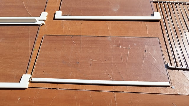 Стъклени рафтове за хладилник 3+1бр 47, 5 /30, 5см safety glass и решетка - снимка 3