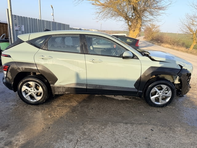 Hyundai Kona SX2 1.6 GDI Hybrid, двигател G4LL, 141 кс., автоматик, 2024, 28 000 km, Хюндай Кона - снимка 4
