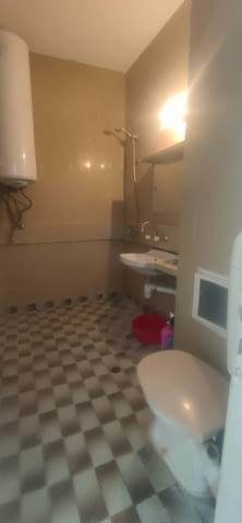 Даваме под наем 4-стаен апартамент в кв. Каменица 1, city of Plovdiv | Apartments - снимка 10