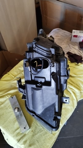 Фар за BMW 3 Series E90 Touring E91 (09.2005 - 06.2008) - десен - снимка 10