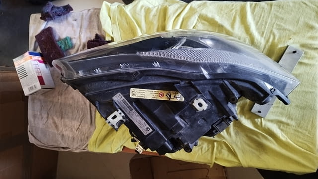 Фар за BMW 3 Series E90 Touring E91 (09.2005 - 06.2008) - десен - снимка 11