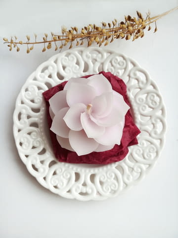 Декоративни ароматна свещ цвете Бегония, ръчна изработка, град Варна | Декорация / Интериор - снимка 1