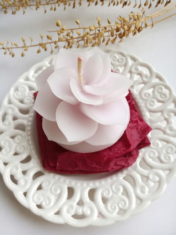 Декоративни ароматна свещ цвете Бегония, ръчна изработка, град Варна | Декорация / Интериор - снимка 3