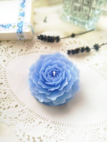 Декоративни свещи рози от 4 бр., ръчно отляти, за романтична обстановка - снимка 4