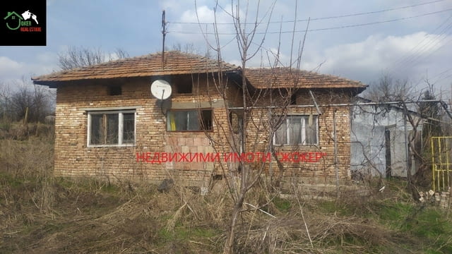 Къща в село Козловец 1-етажна, Тухла, 68 м2 - село Козловец | Къщи / Вили - снимка 3