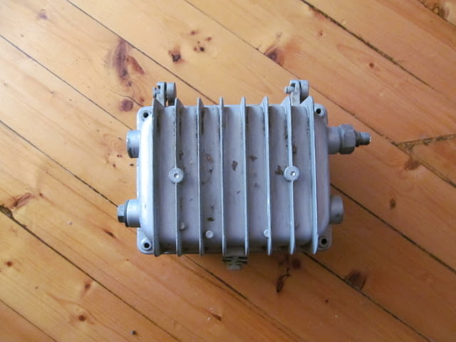 Усилвател за кабелна телевизия херметическа кулия монтаж външен изолиран устойчив кутия телевизор - снимка 1