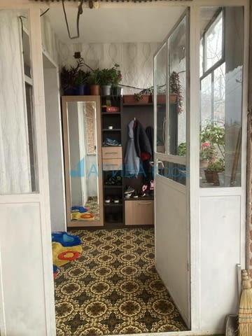 Двуетажна къща с плоча в с. Иваново, община Харманли, село Иваново | Къщи / Вили - снимка 9