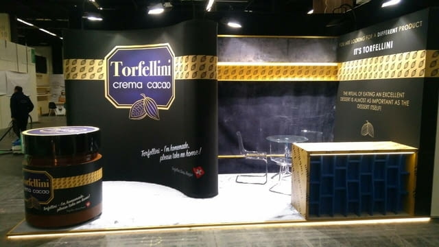 Интериорна реклама, Фототапети, Стелажи и Колело на късмета, град София | Рекламни - снимка 8