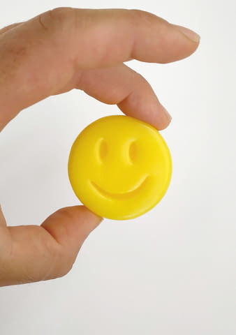 Ароматни глицеринови мини сапунчета емотикони, 10 броя в комплект от atelierabcarving.com/ - снимка 3