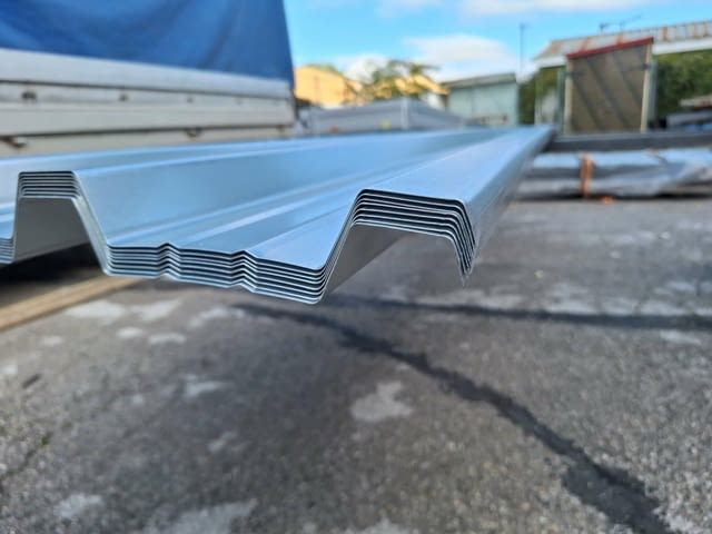 Покривна поцинкована ламарина TR40x188-752 на 4 м в София, град София | Строителни Материали - снимка 5