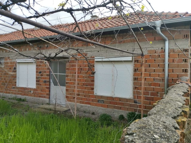 Продавам къща в село Милево 2-floor, Brick, 250 m2 - village Milеvo | Houses & Villas - снимка 4