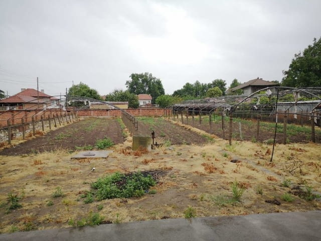 Продавам къща в село Милево 2-floor, Brick, 250 m2 - village Milеvo | Houses & Villas - снимка 6