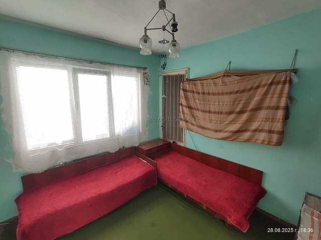 Продавам етаж от къща в град Първомай 2-етажна, Тухла, 90 м2 - град Първомай | Къщи / Вили - снимка 9