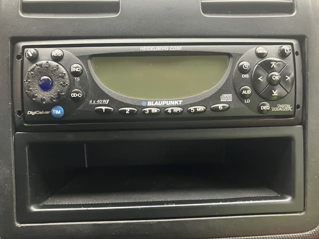 Продавам авторадио - city of Varna | Audio Systems - снимка 3