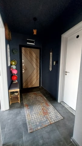 Тристаен обзаведен апартамент в кв. Любен Каравелов, гр. Хасково - снимка 2