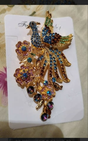 Брошка Паун лукс - град Монтана | Колиета / Синджири / Медальони - снимка 2