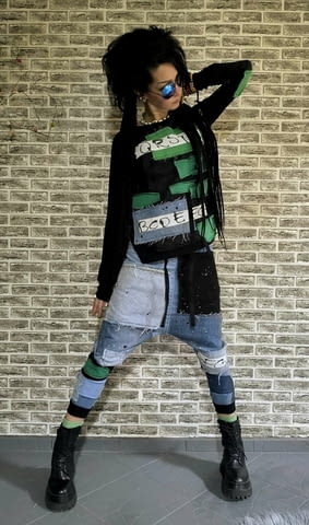 Див дамски сет дънки потури и блуза в стил ДУДУНА!, град Троян | Дамски Дрехи - снимка 1