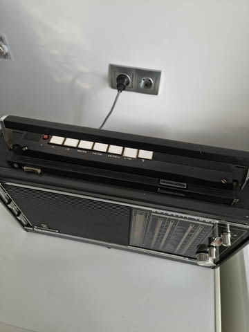 Винтидж радио Grundig Satellit 1000 Аналогов - град Варна | Приемници / Антени - снимка 6