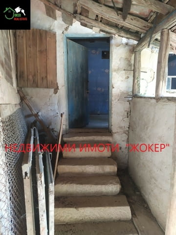 Къща с двор в село Войнежа 2-етажна, Гредоред, 122 м2 - село Войнежа | Къщи / Вили - снимка 3