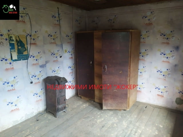 Къща с двор в село Войнежа 2-етажна, Гредоред, 122 м2 - село Войнежа | Къщи / Вили - снимка 12