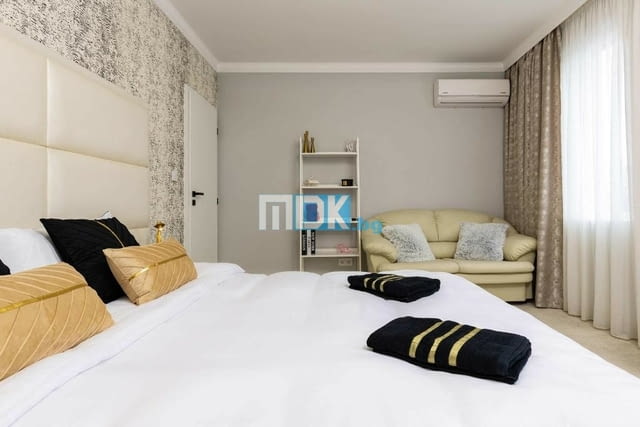 Луксозен 2-стаен с паркомясто и зарядна станция 78 м2, Тухла, Асансьор, С гараж - град Пловдив | Апартаменти - снимка 2