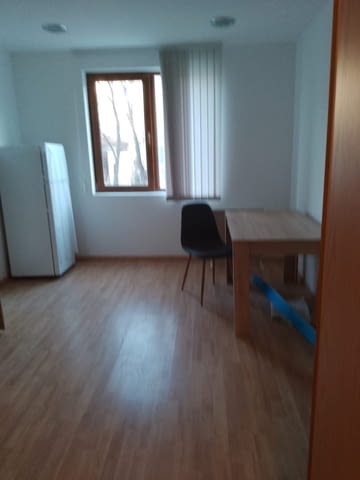 Офис до Окръжна Болница под наем Studio, 20 m2, Water, Internet, Electricity - city of Varna | Offices - снимка 4
