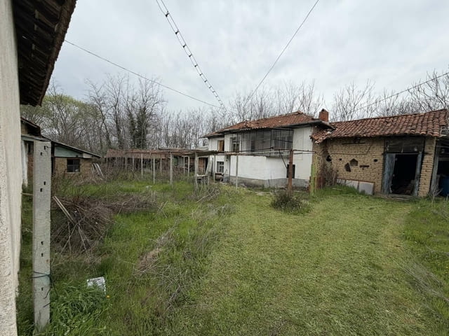 Къща в село Стрелци с Два двора 2-floor, Girder, 129 m2 - village Strеltsi | Houses & Villas - снимка 8